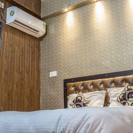 Hotel Varanasi Ganges المظهر الخارجي الصورة