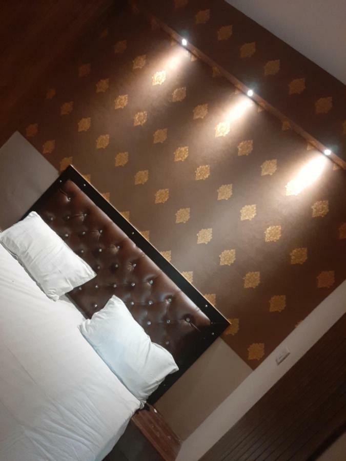 Hotel Varanasi Ganges المظهر الخارجي الصورة