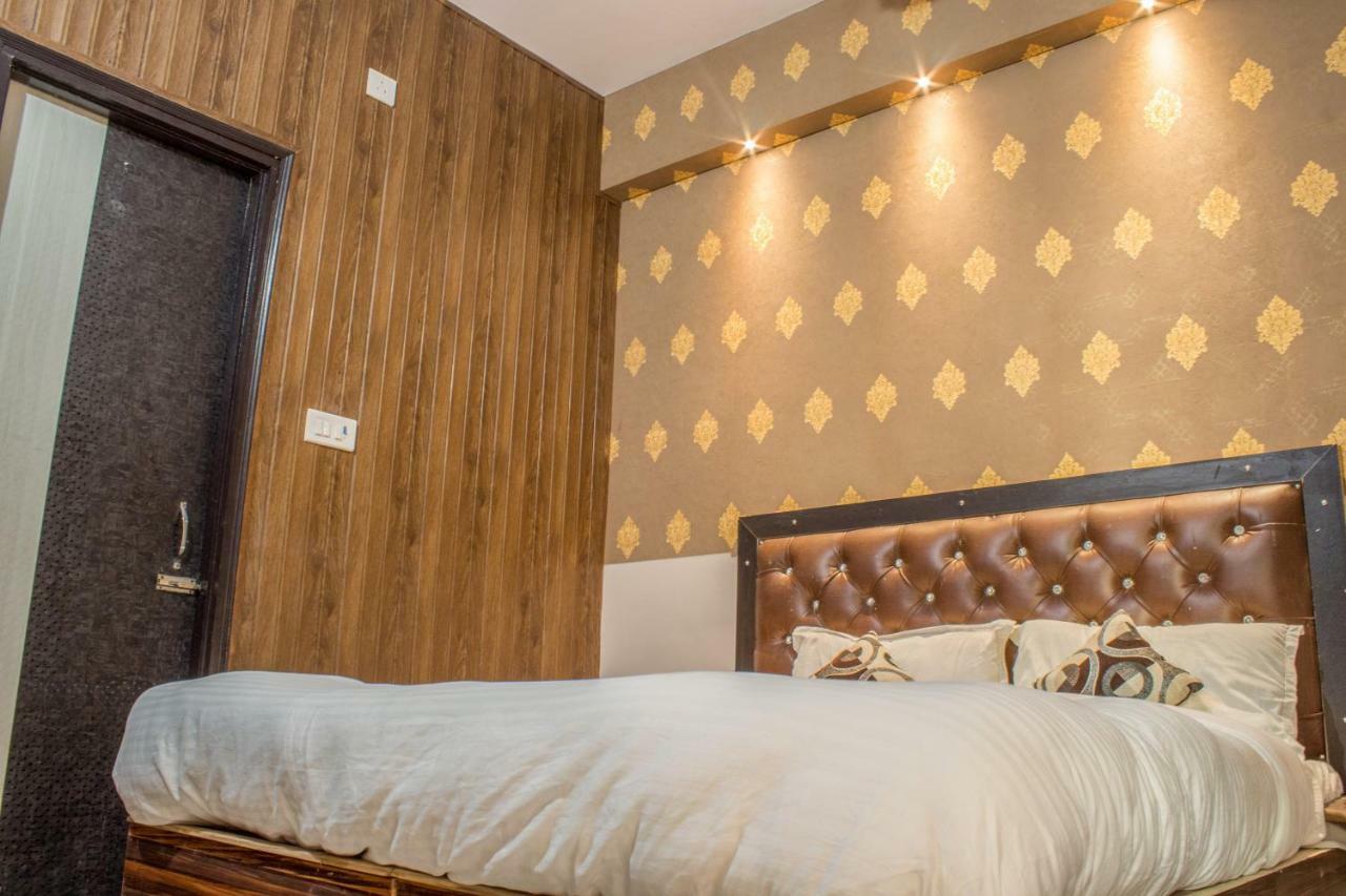 Hotel Varanasi Ganges المظهر الخارجي الصورة