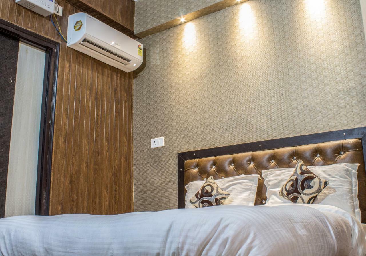 Hotel Varanasi Ganges المظهر الخارجي الصورة