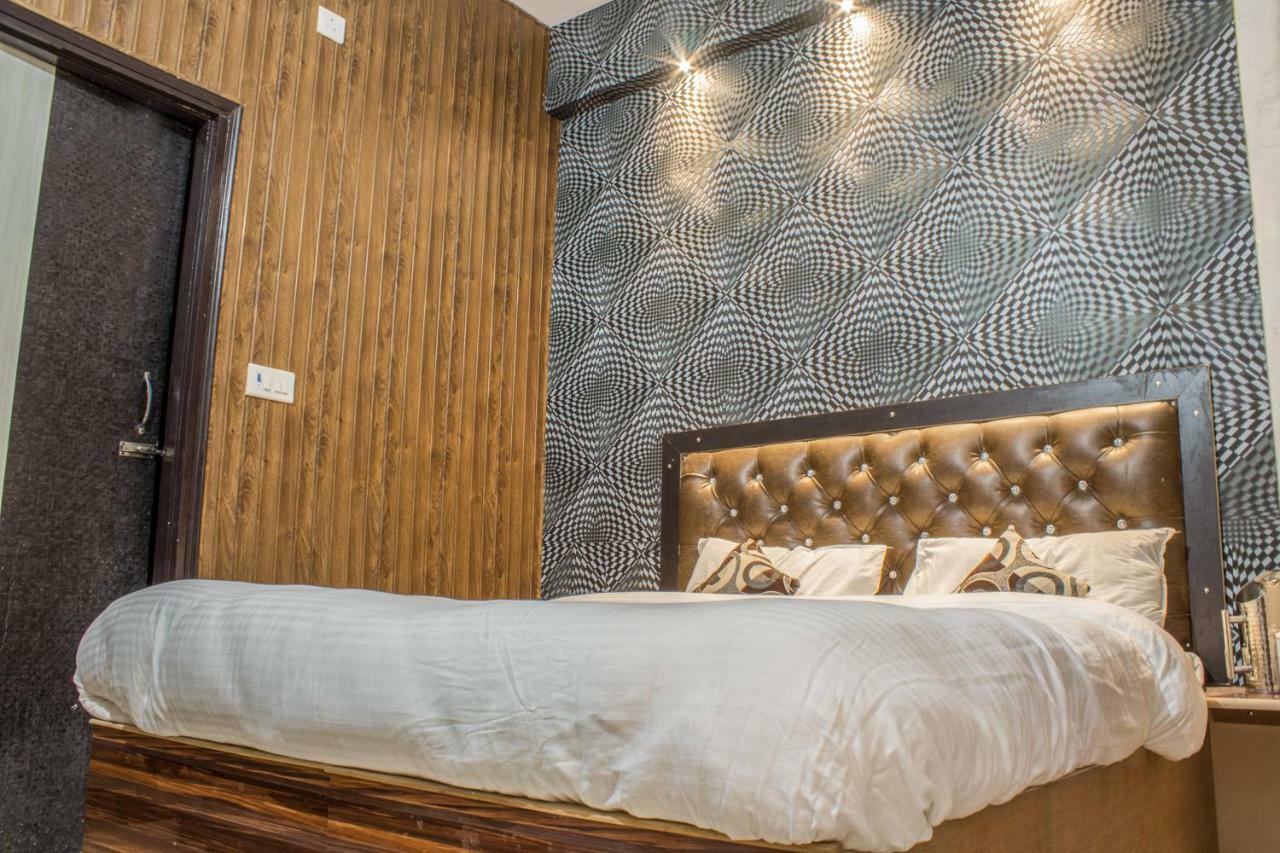 Hotel Varanasi Ganges المظهر الخارجي الصورة